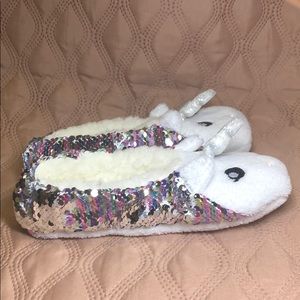 Girls unicorn slippers with flip sequins